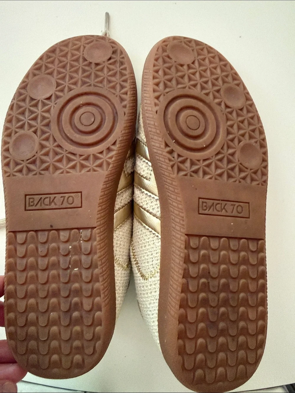 Back 70 woven fabric